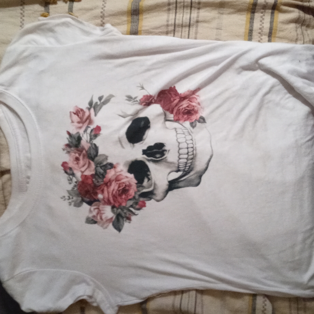 Skull T-shirt